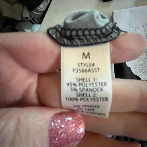 Active USA black flower maxi romper jumpsuit medium - Picture 7 of 7